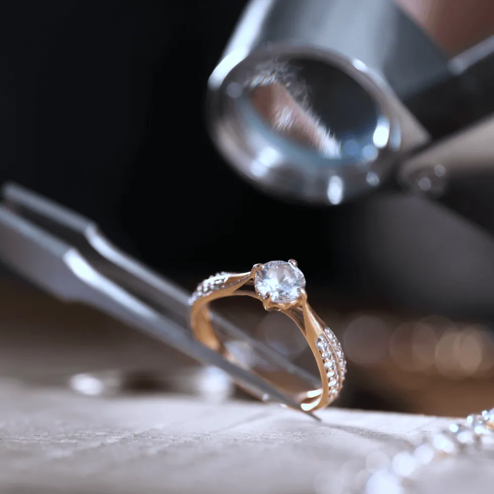 which-businesses-need-jewelers-clock-insurance_original
